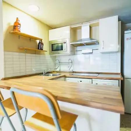 Charming 2 Bedroom Apartment In The Heart Of Seville Exterior photo