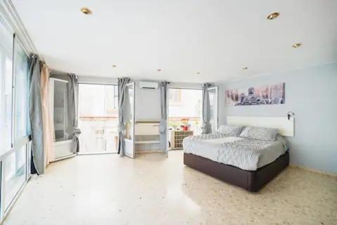 Charming 2 Bedroom In The Heart Of