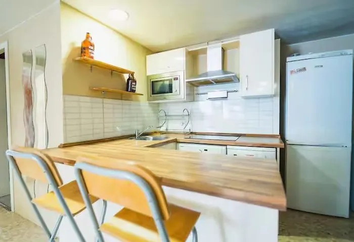 Charming 2 Bedroom Apartment In The Heart Of Seville