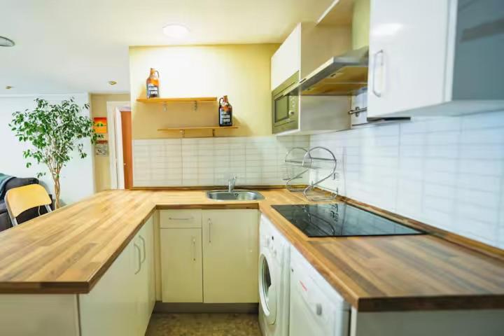 Charming 2 Bedroom In The Heart Of * Seville